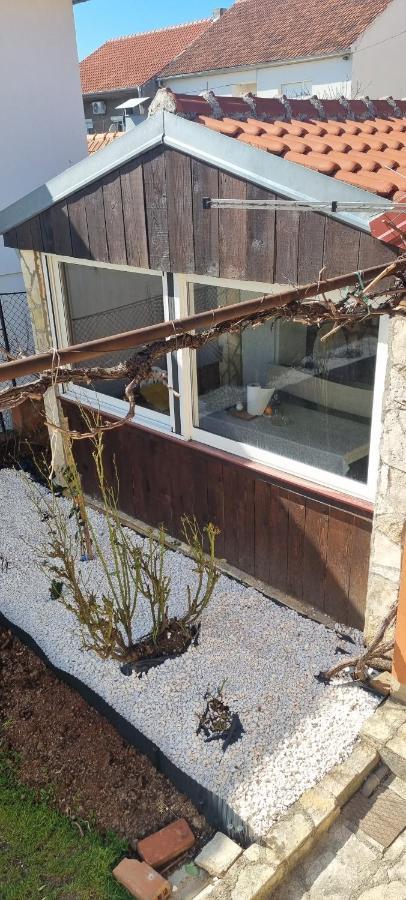 Apartman Jozic Knin Exterior foto